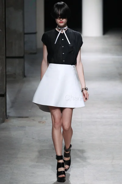 Look 9